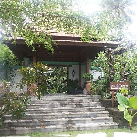 Puri Brata Hotel Parangtritis Buitenkant foto